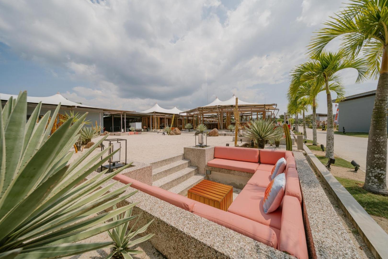 The Anmon Bintan Luxury tent 4*