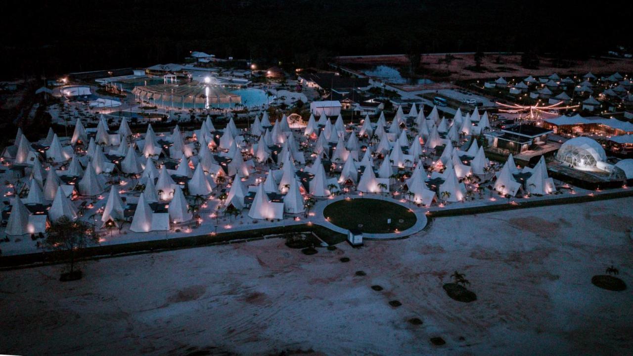 The Anmon Bintan Luxury tent 4*